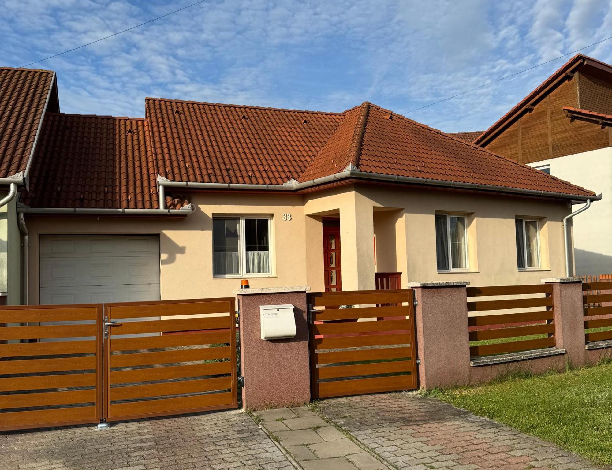 Apartament K33 Tiszaújváros Zewnętrze zdjęcie